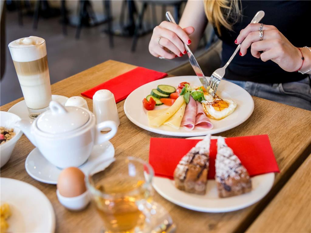 比尔森宜必思酒店 酒店